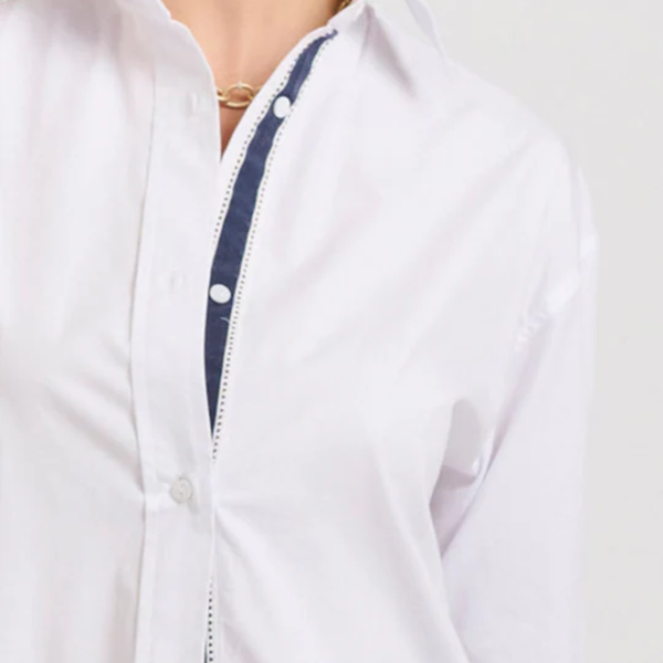 The Boyfriend Shirt / White w Navy Trim