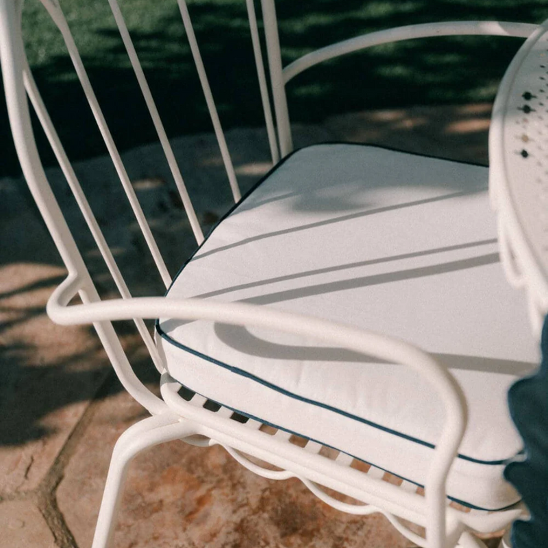 Al Fresco Chair Cushion / Rivie White