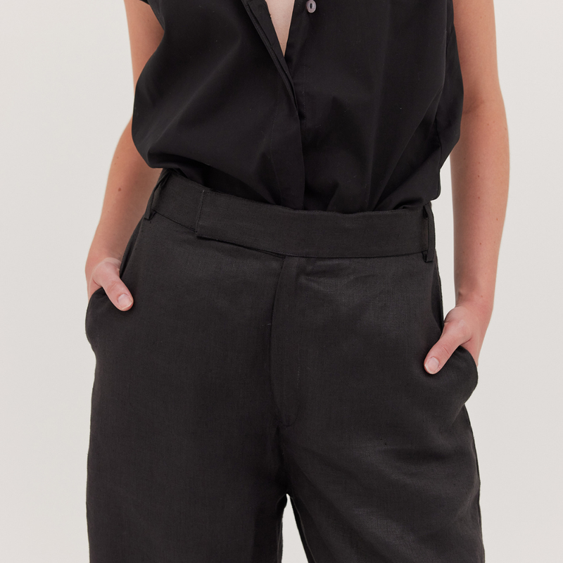 The Flat Front Tailored Pant / Black