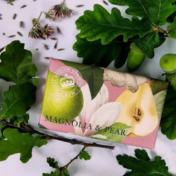 Kew Soap Bar / Magnolia + Pear