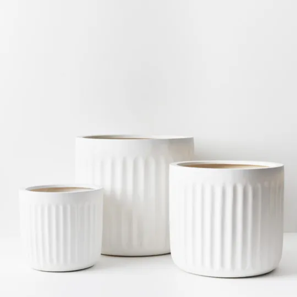 Pleat Pot Round Medium / White