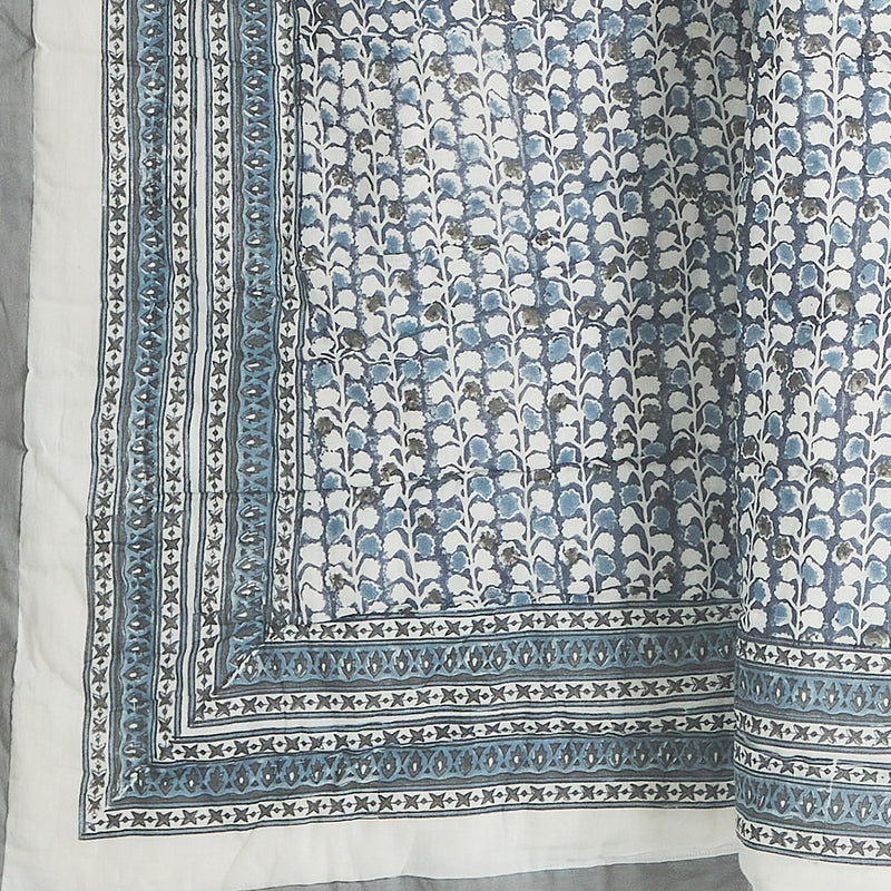 Fontaine Quilt / Cornflower