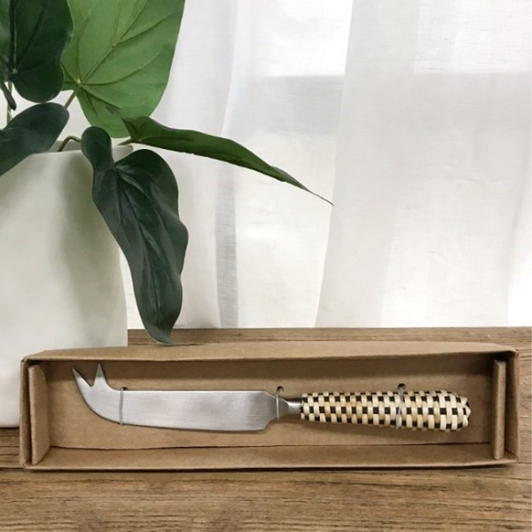 Wicker Cheese Knife / Black & Natural