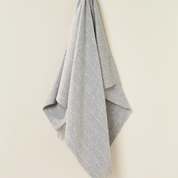 Pinstripe Throw / Grey