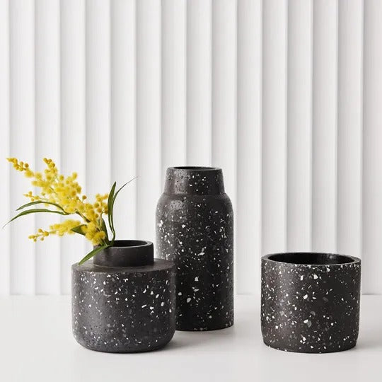 Tucci Vase Black Small