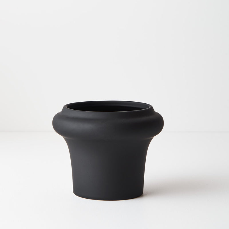 Lucena Pot / Black